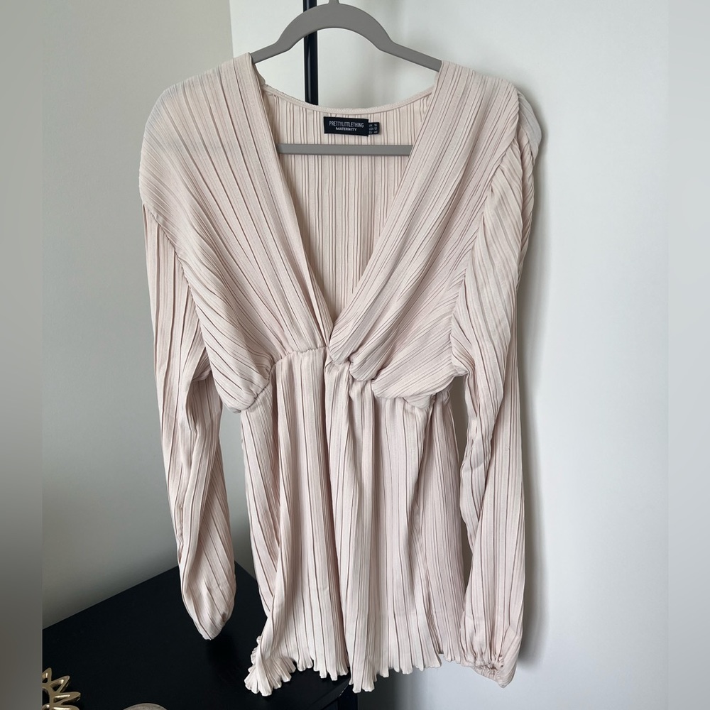 Maternity Plisse plunge blouse